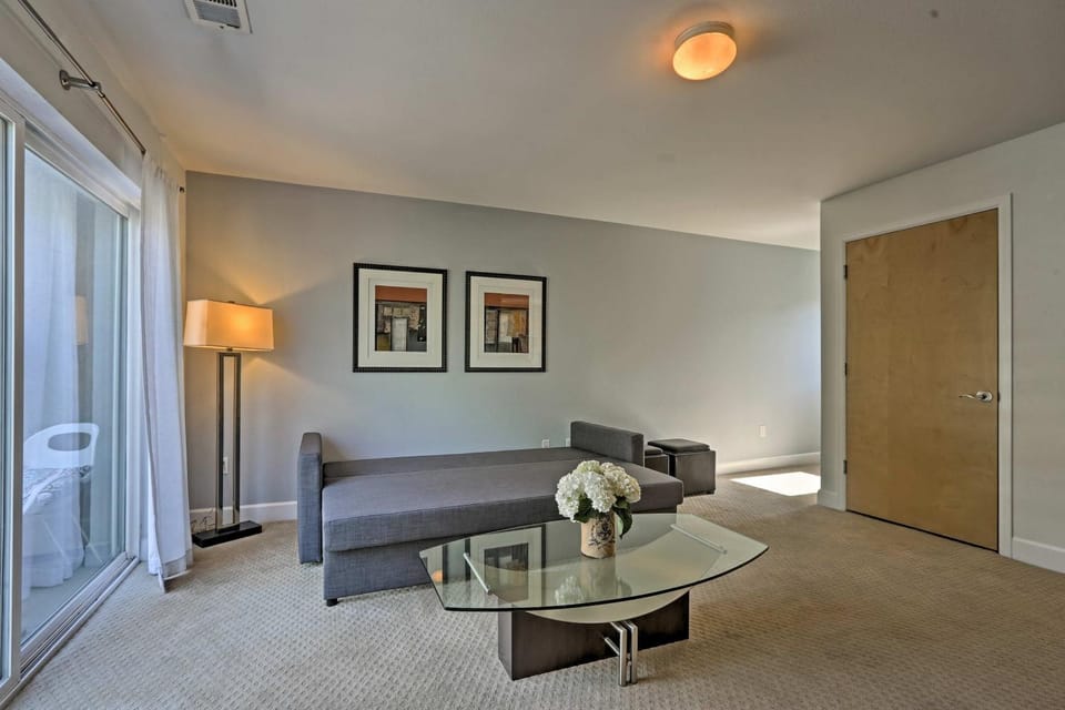 LoHi Apartment w/ Patio: 1 Mi to Downtown Denver! Apartment in Denver