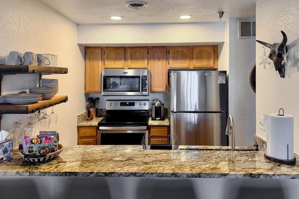 Walk to Main St: Frisco Condo w/ Community Pool! House in Frisco