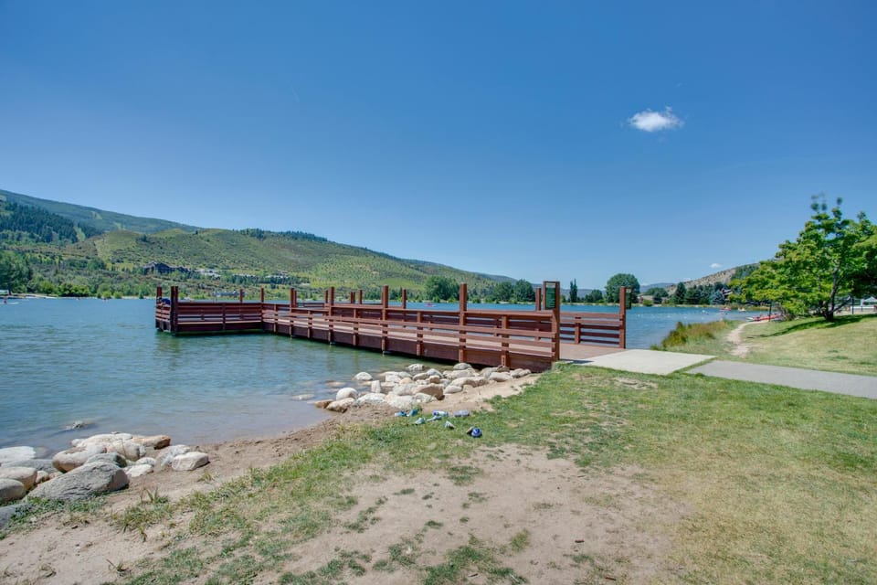 Walk to Beaver Creek Shuttle! Avon Condo w/ Deck House in Avon