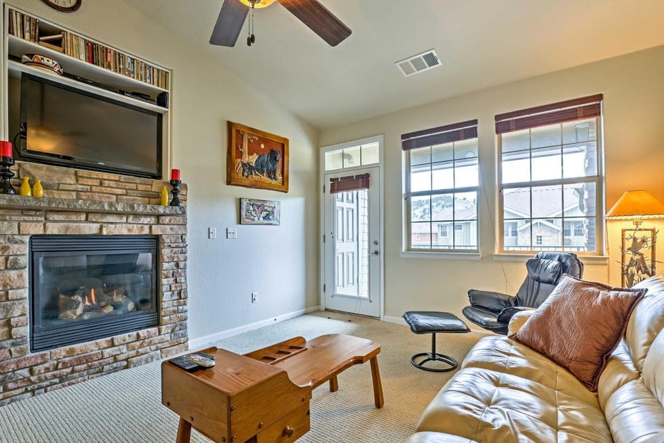 18 Mi to Winter Park: Granby Condo w/ Covered Deck House in Granby