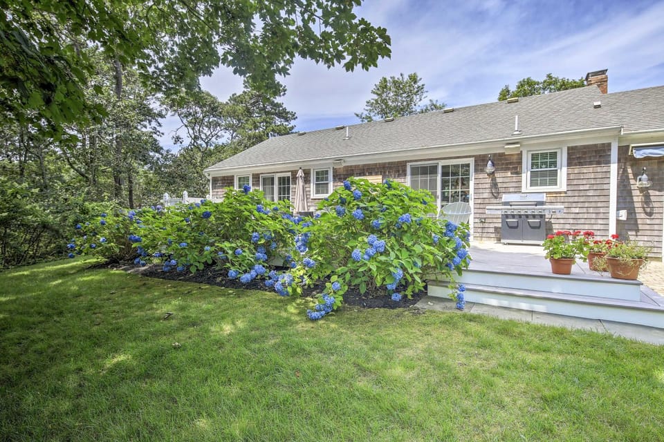 ~ 4 Mi to Dtwn: Chatham Home w/ Fire Pit House in Harwich