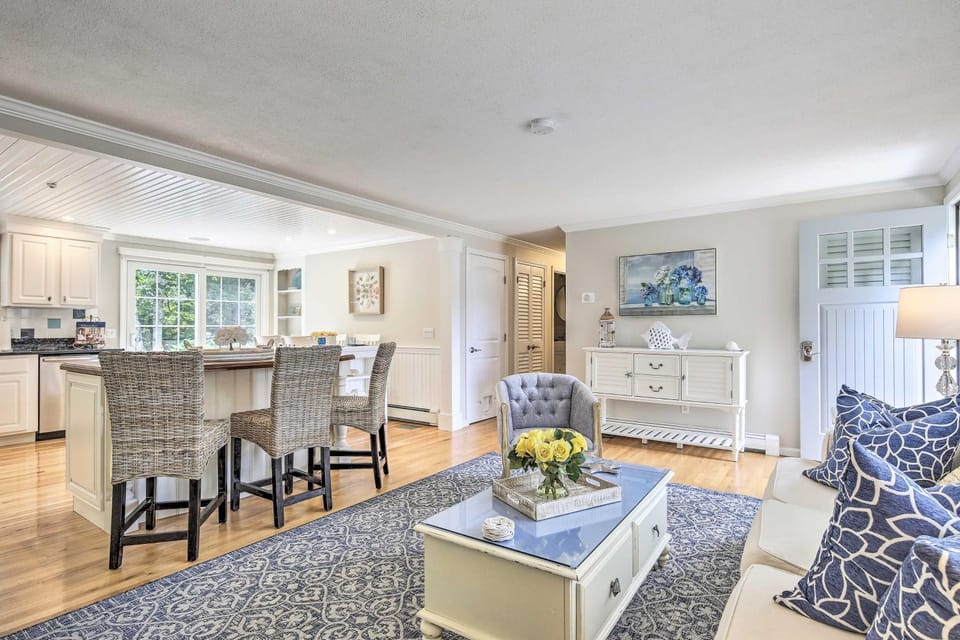 ~ 4 Mi to Dtwn: Chatham Home w/ Fire Pit House in Harwich
