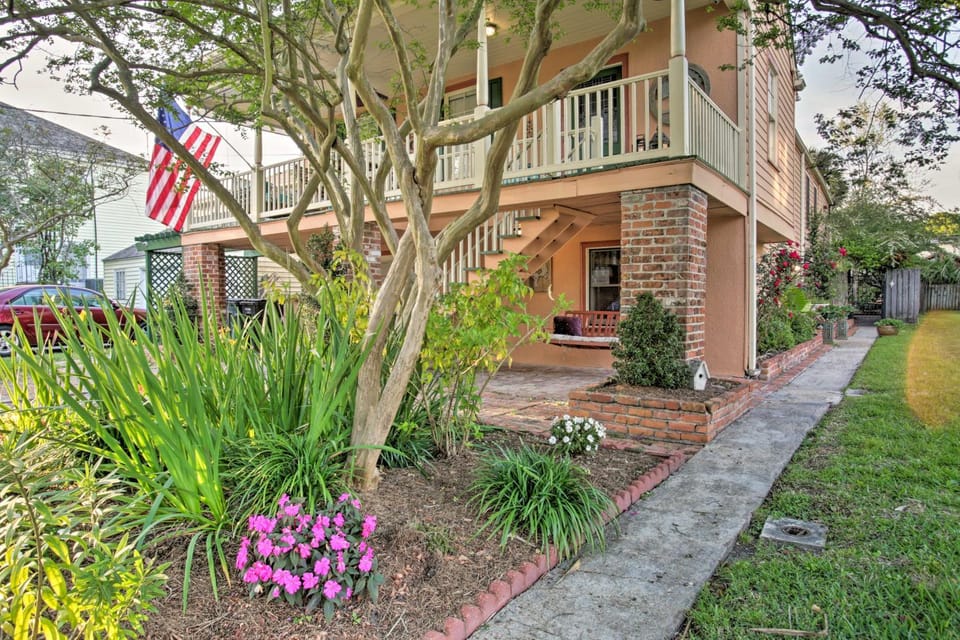 4 Mi to French Quarter: NOLA Apt w/ Garden Patio Apartment in New Orleans