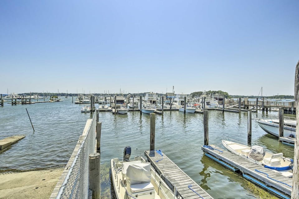 Walk to Buzzards Bay Beach: Spacious Onset Home House in Wareham