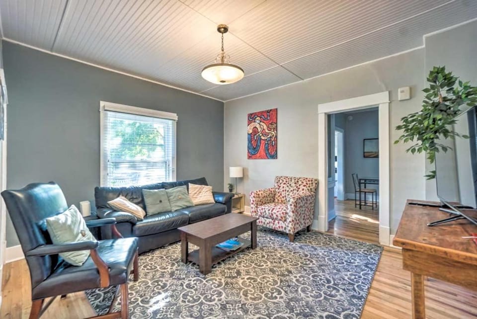 Historic Redstone w/ Large Backyard, Walk To CSU! House in Fort Collins