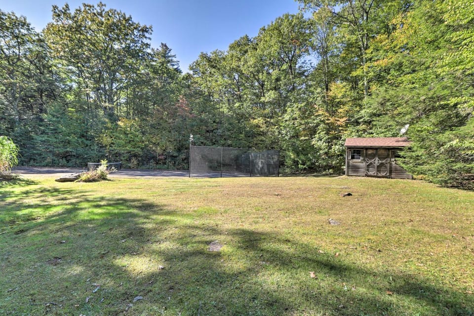 Cabin w/ 3 Acres, Tennis Courts: By 4 Ski Mtns Cabin in Otis