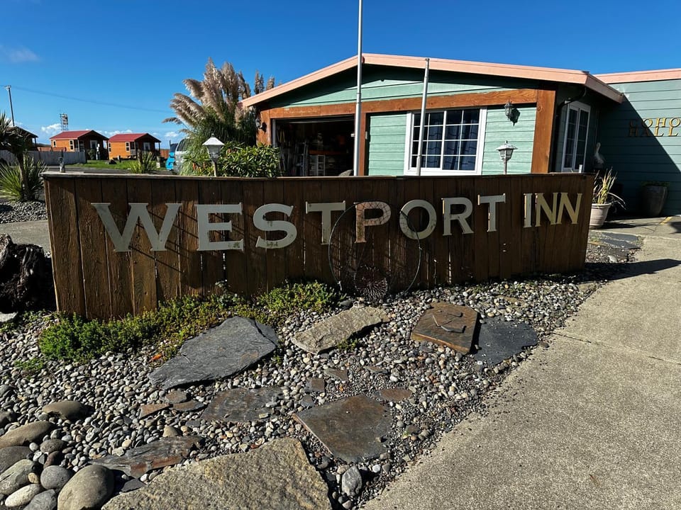 Property building, Facade/entrance, Property logo or sign