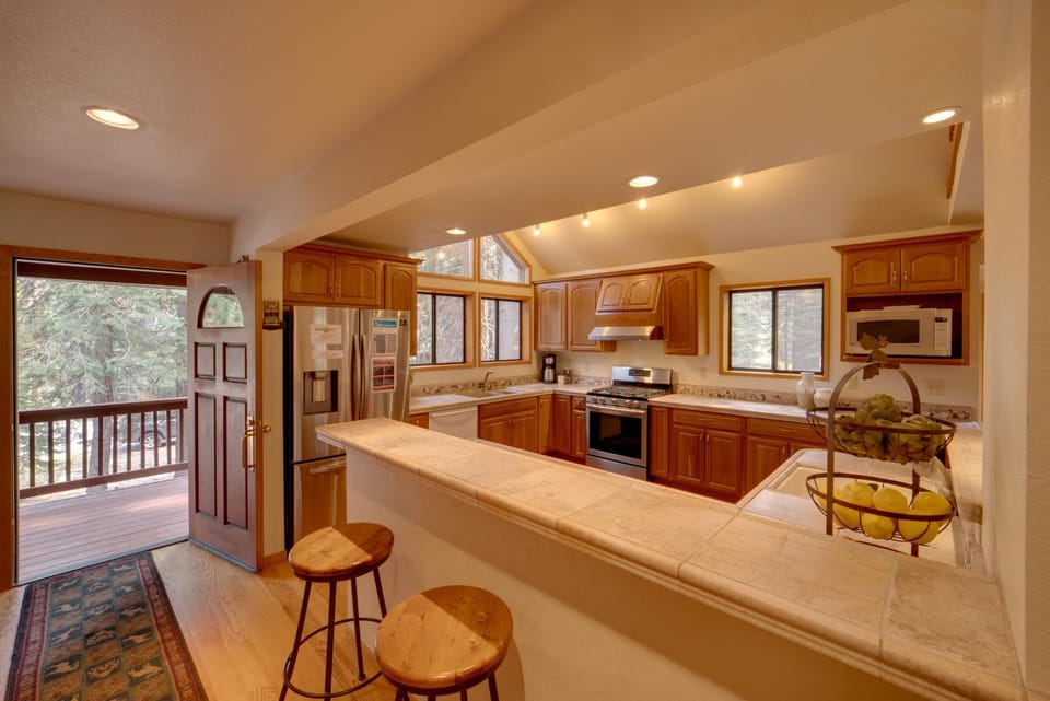 Truckee Home w/ Private Hot Tub on a Golf Course House in Truckee