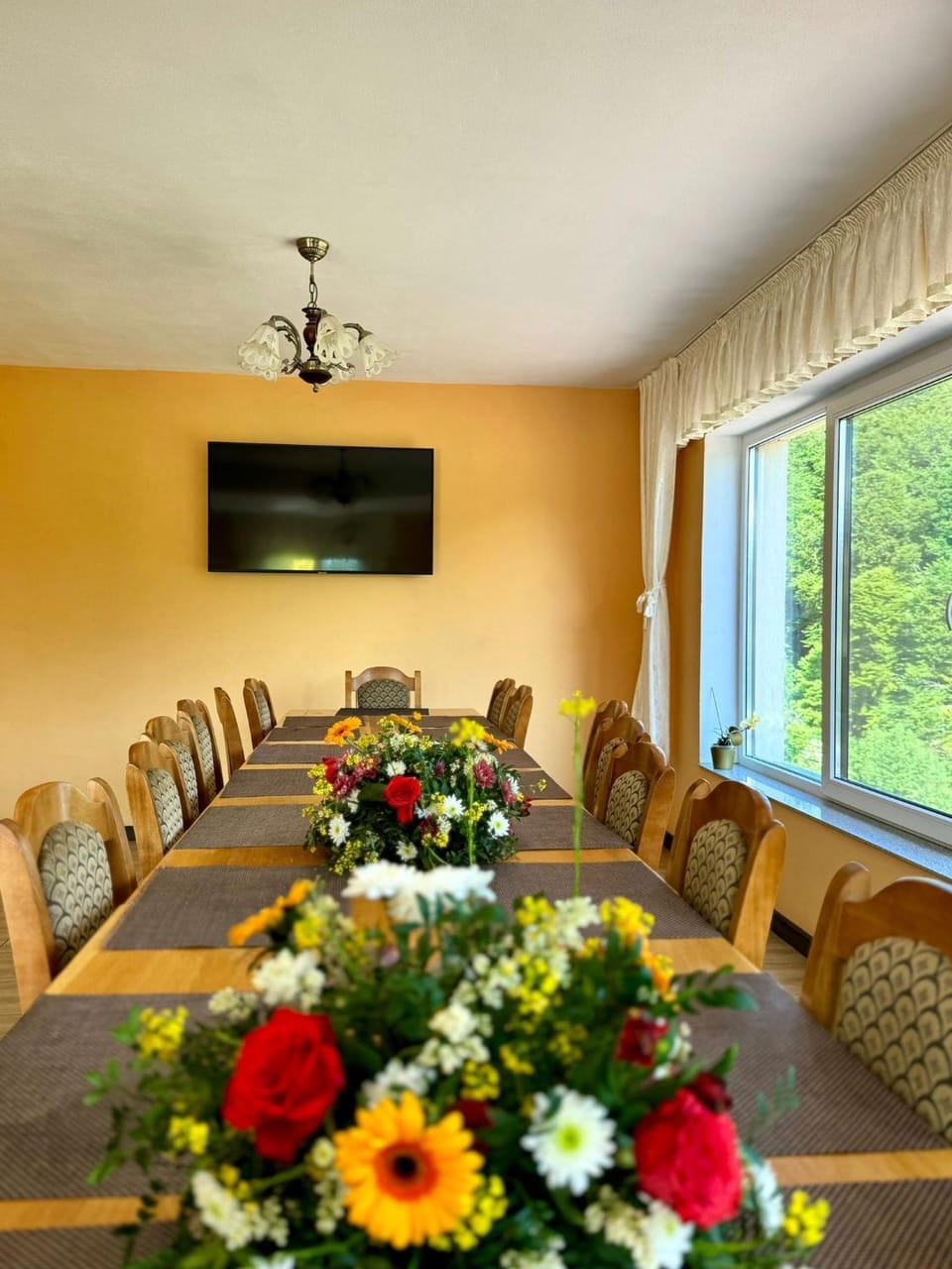 Pensiunea 7 Brazi II Bed and Breakfast in Brașov County