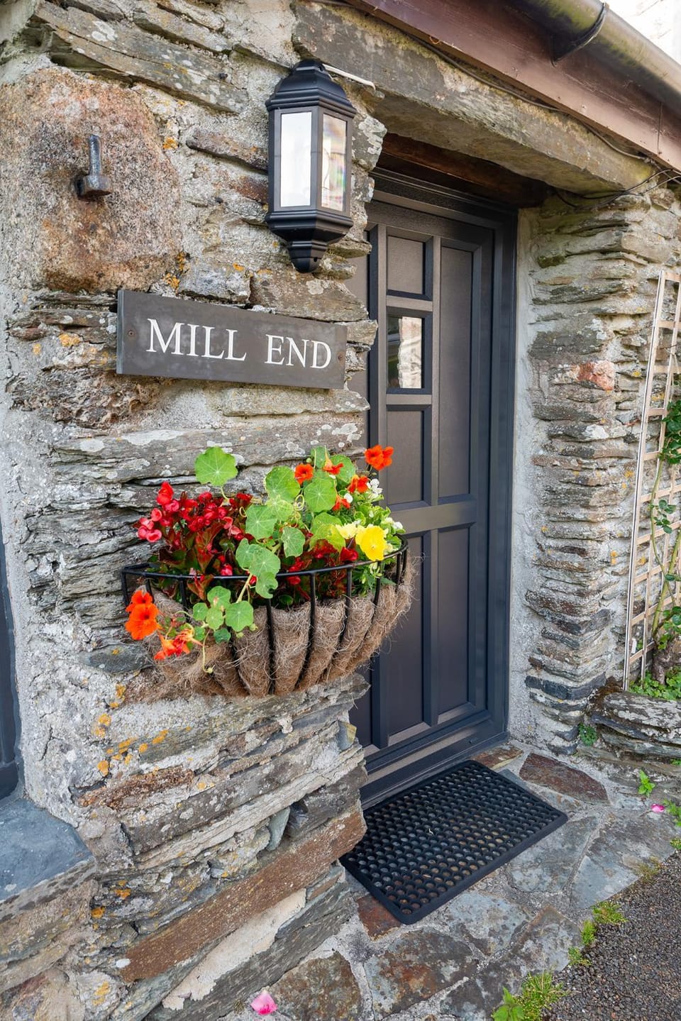 Courtyard Farm Cottages House in England
