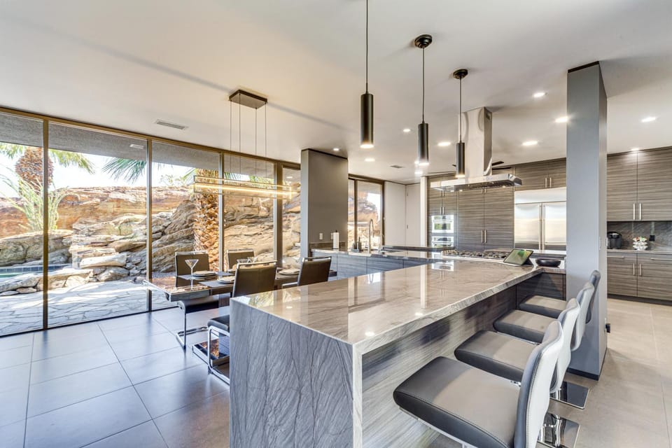 Palm Springs Retreat w/ Private Pool & Jacuzzi House in Palm Springs