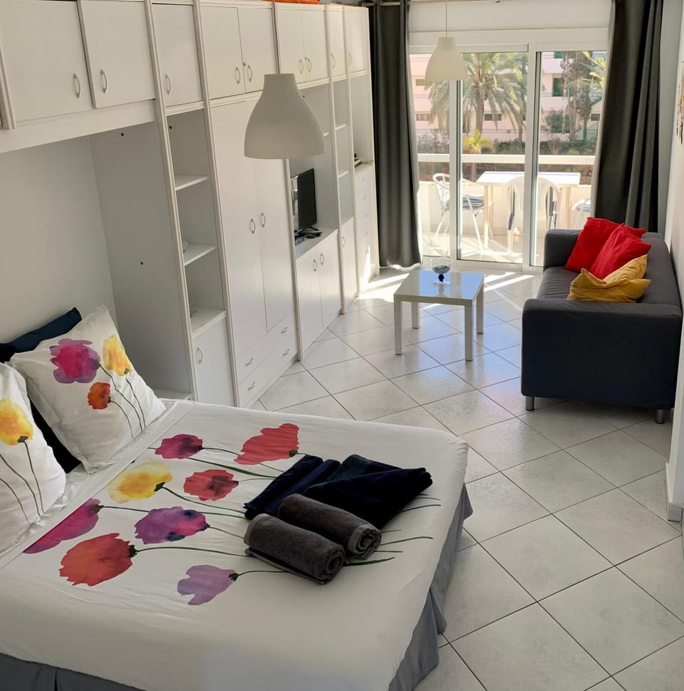 wonderful, lovely & quiet studio in playa del Inglés - WiFi free Apartment in Maspalomas