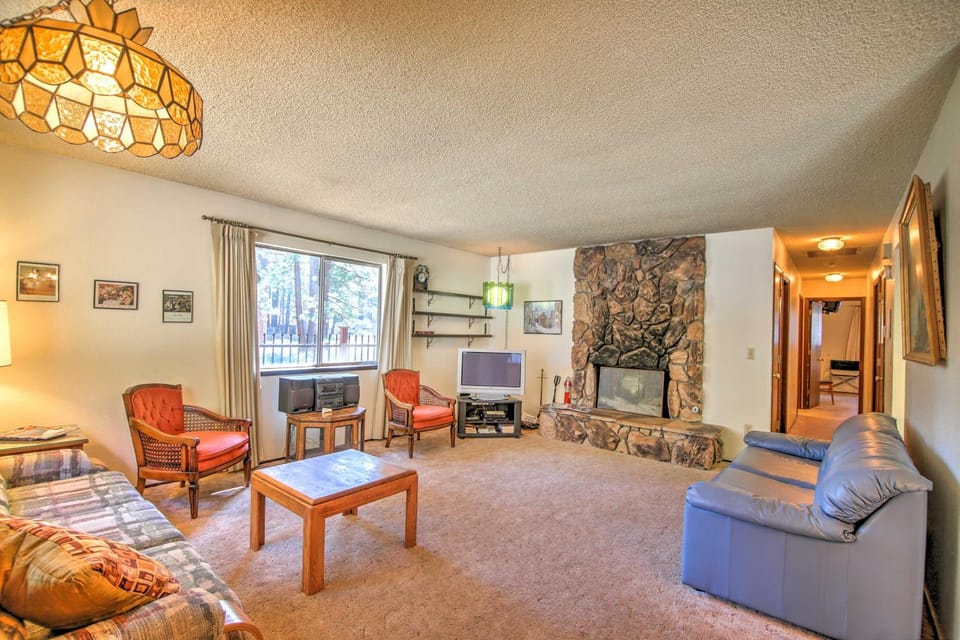 Hike, Bike & Ski: South Lake Tahoe Retreat House in South Lake Tahoe