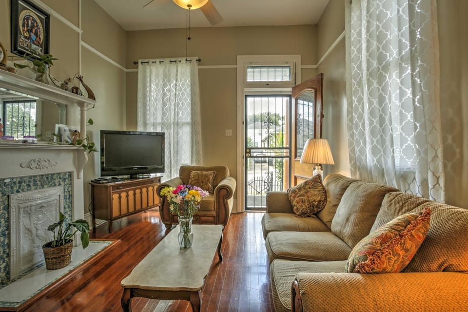 Walk to River, Tram & Zoo: Classic NOLA Home! House in New Orleans