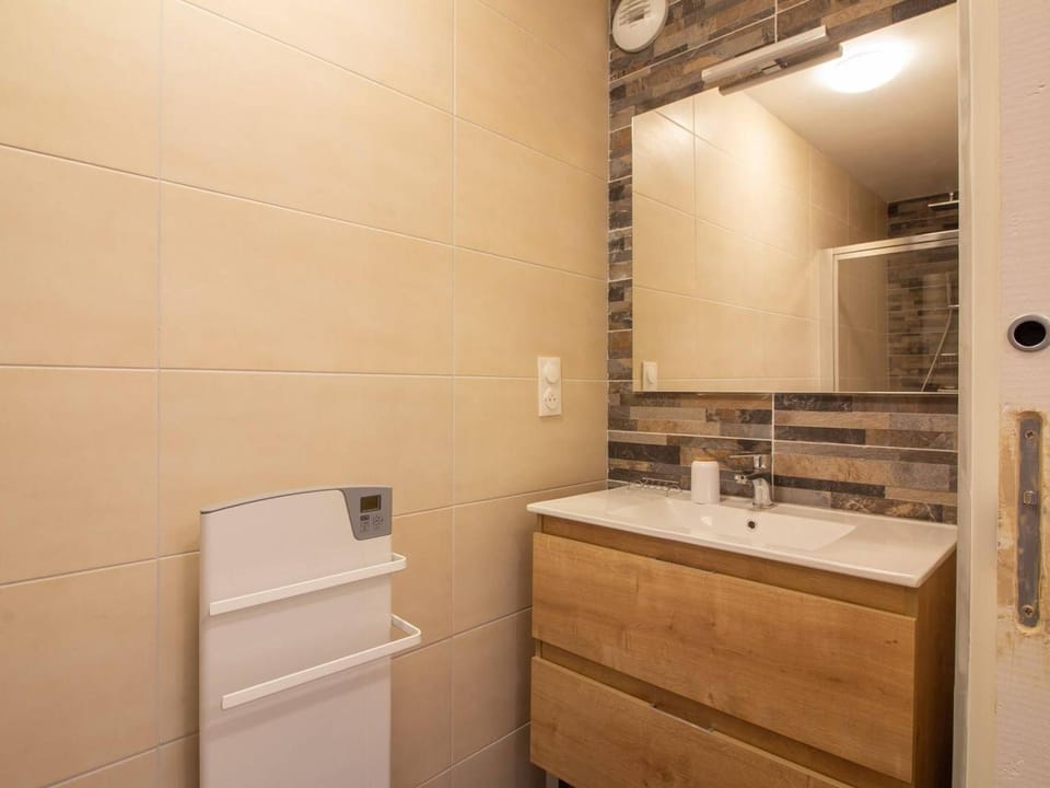 Appartement central 4-9 personnes avec parking à Cauterets - FR-1-401-181 Apartment in Cauterets