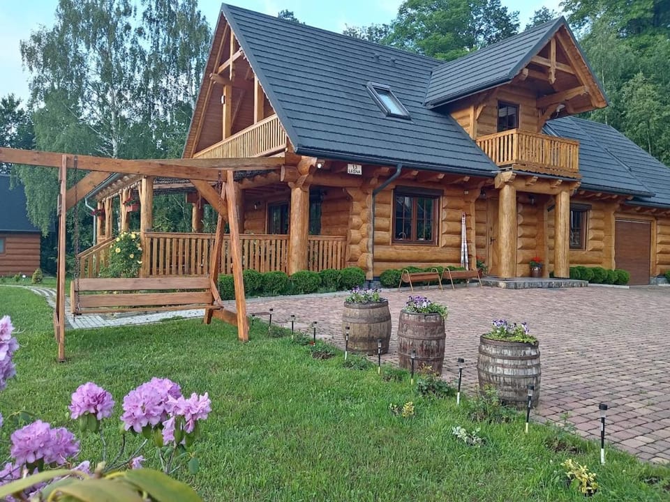 Property building, Spring, Garden