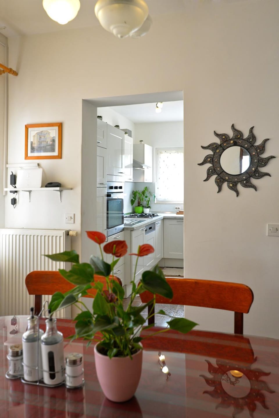 Dining area, locker, kitchen