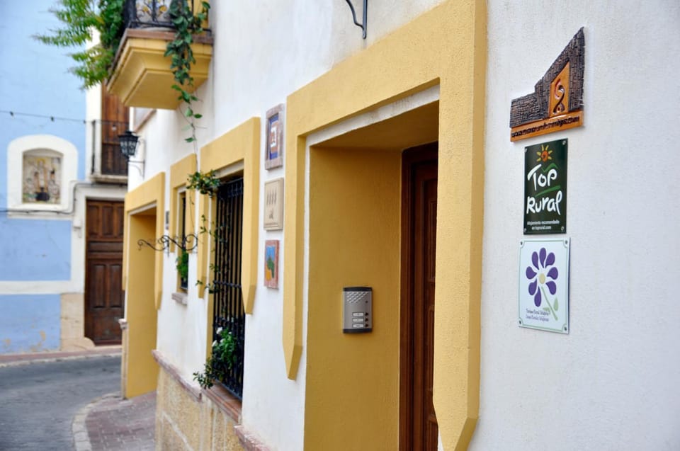 Facade/entrance, Property logo or sign