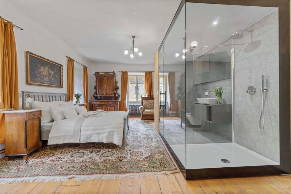 Bathroom, Bedroom