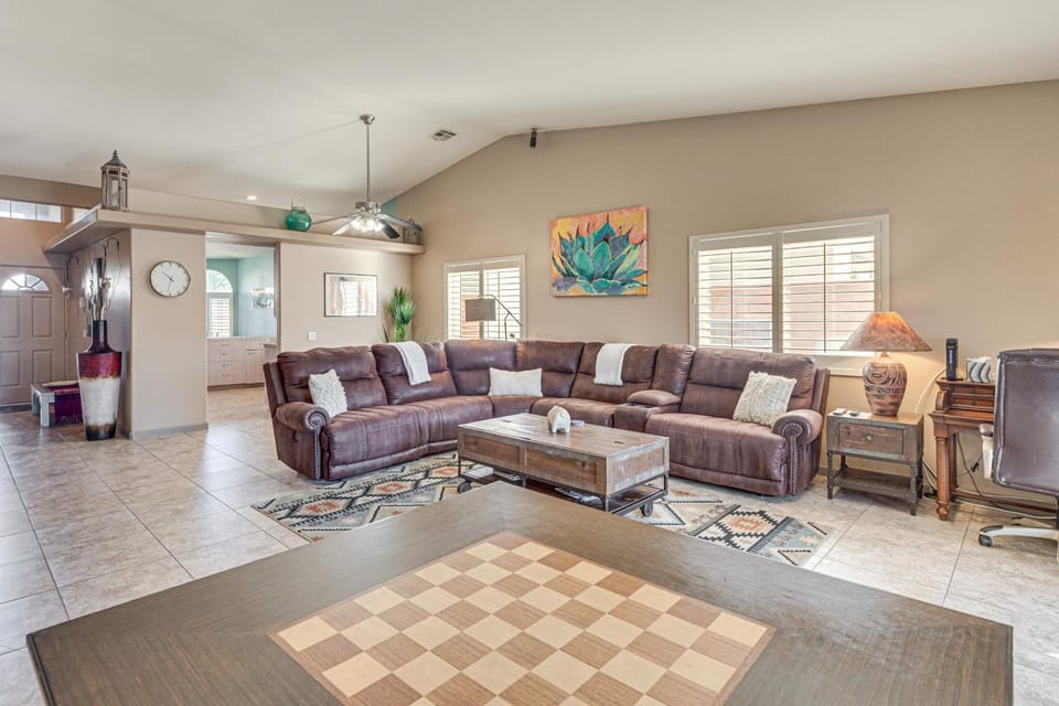 Heated Pool at 3 BR Home: 5 Mi to Coachella! House in La Quinta