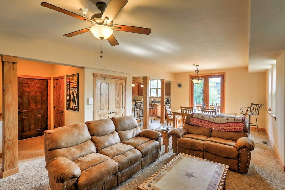Chic Pagosa Springs Condo w/ Porch - Walk to Shops House in Pagosa Springs
