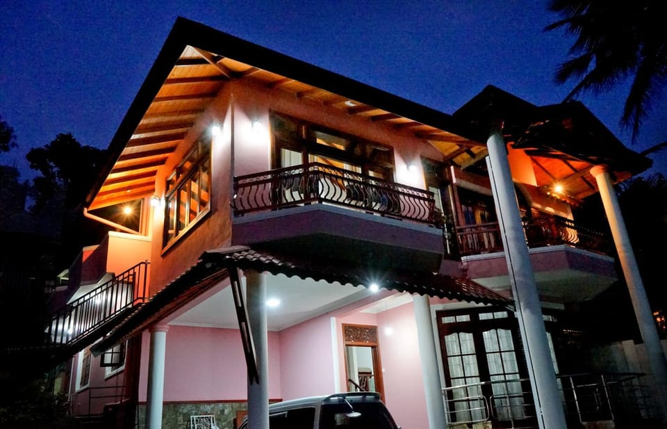 Property building, View (from property/room), Balcony/Terrace