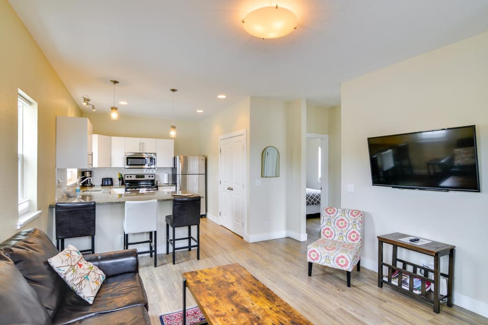Downtown Buena Vista Condo: Walk to River & Cafes! House in Buena Vista
