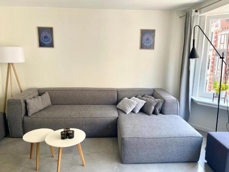 Luxury apartment with free parking Apartment in Ostend