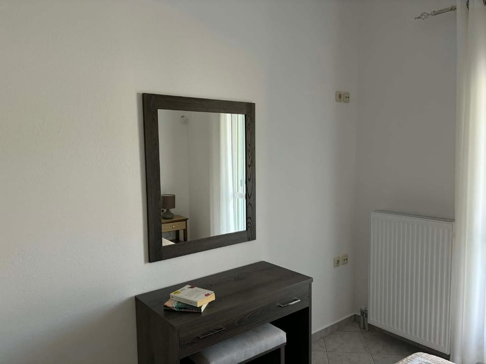 Bedroom, hair dresser