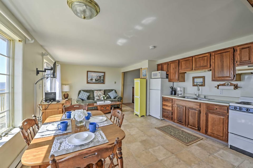 Steps to Sand! Family-Friendly Cape Cod Retreat House in North Truro