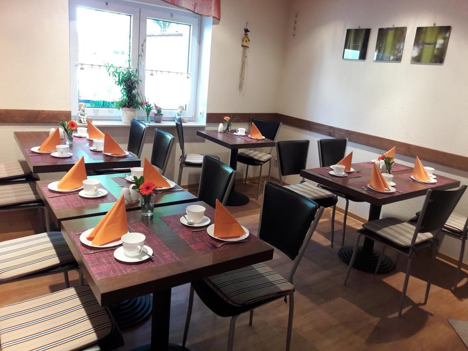 Grochlitzer Pension Bed and Breakfast in Thuringia, Germany