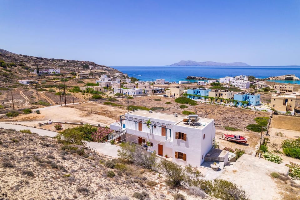 Property building, Bird's eye view, Garden, Sea view