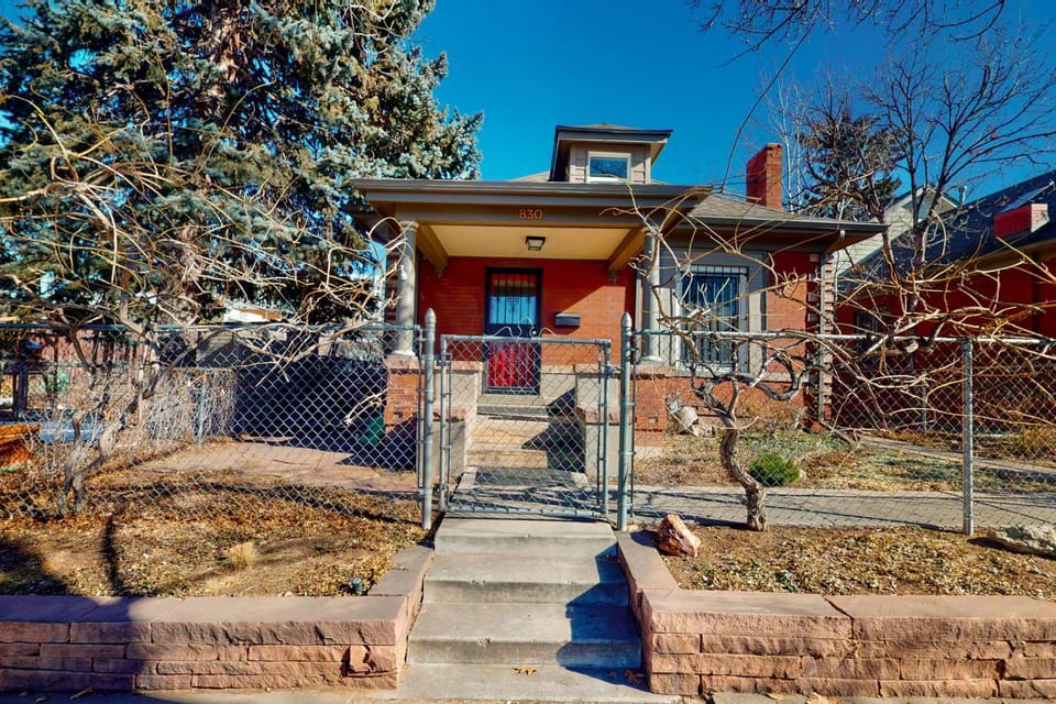Elati Guesthouse: Walkable Home in Arts District Apartment in Denver