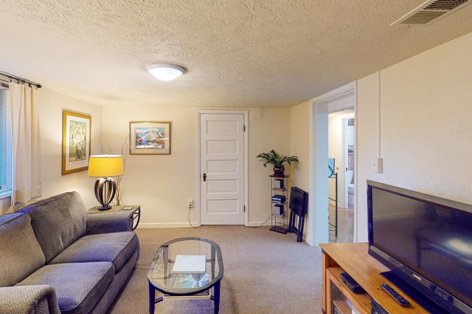 Elati Guesthouse: Walkable Home in Arts District Apartment in Denver