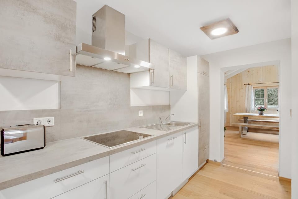 Kitchen or kitchenette, Living room