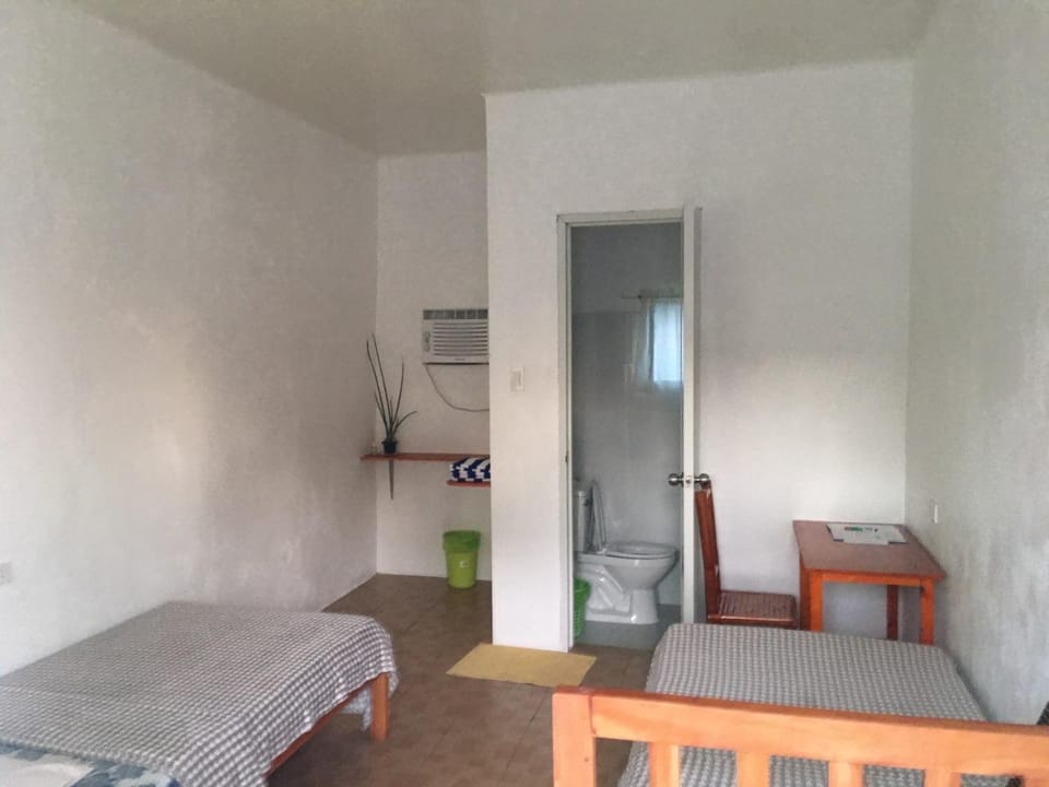 D & N LODGE Hostel in Central Visayas