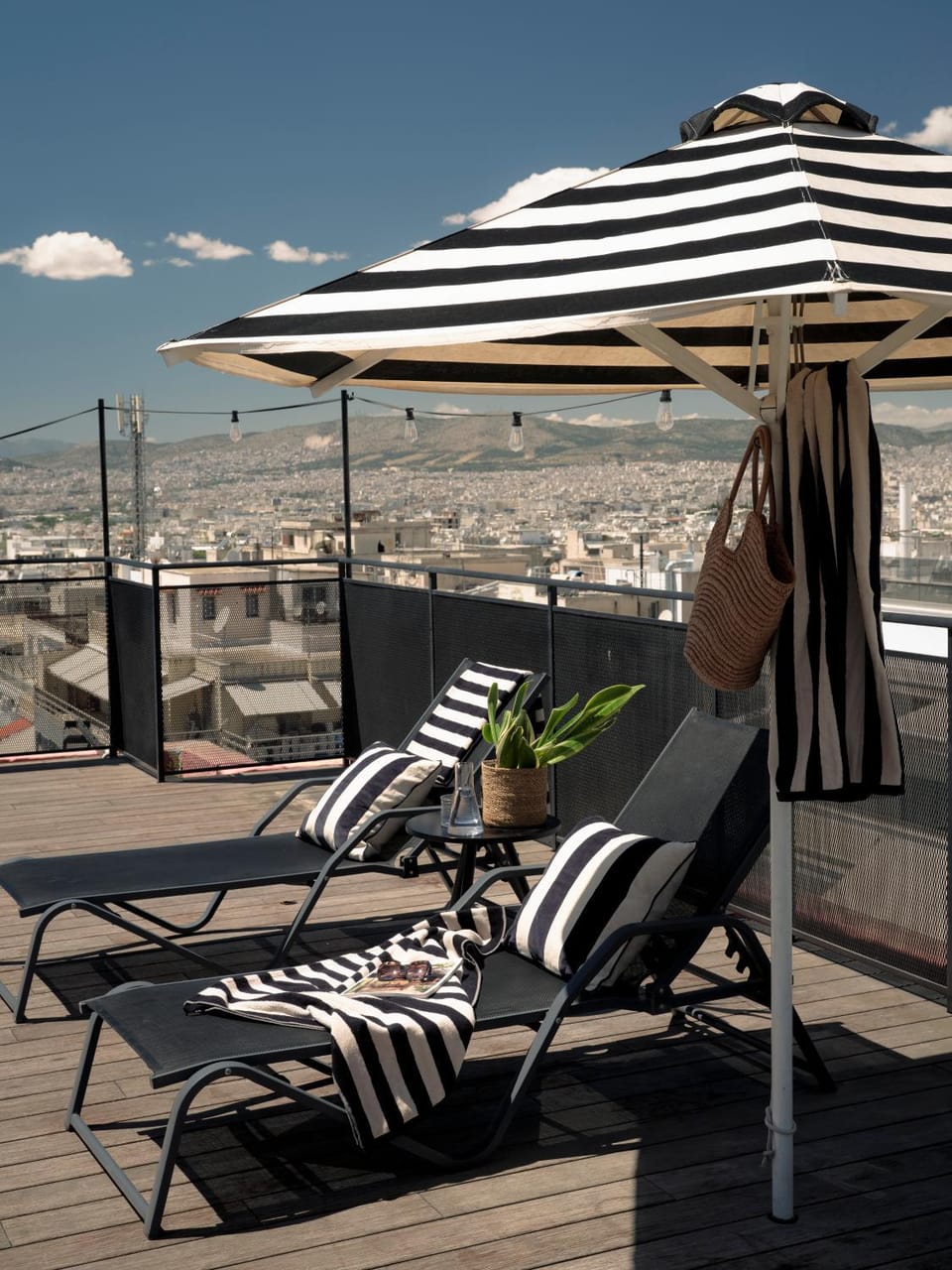Max Brown Hotel Downtown Part of Sircle Collection Formally known as Dave Red Hotel in Athens