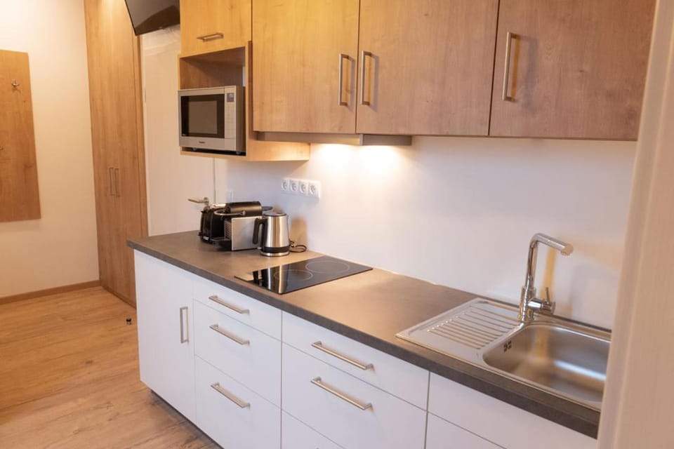 Coffee/tea facilities, Kitchen or kitchenette