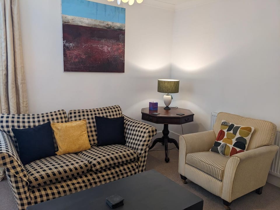 Quirky Coach House House in Plymouth