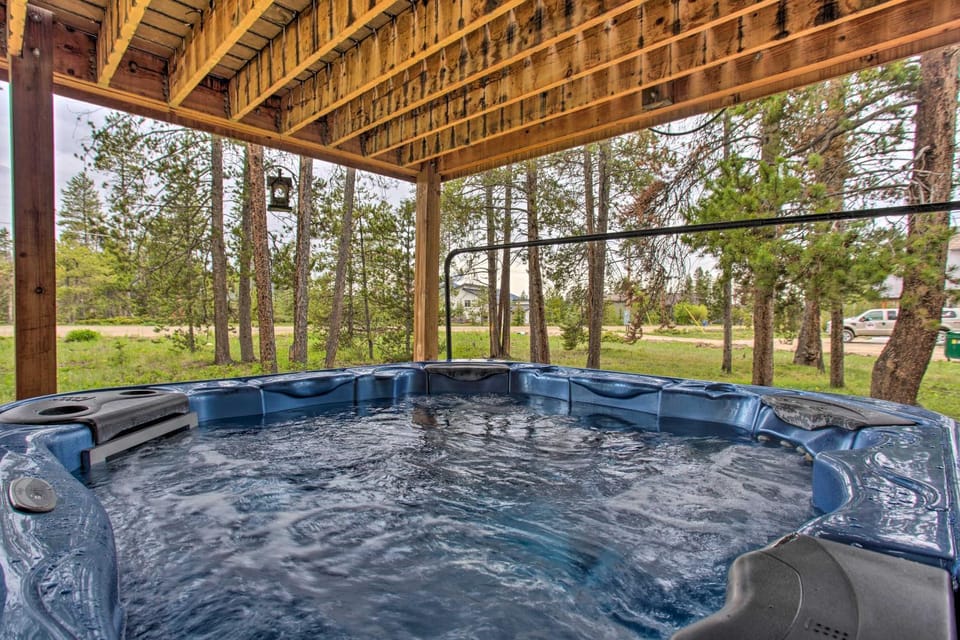 Sprawling Fraser Cabin with Private Hot Tub and Deck! Cabin in Fraser