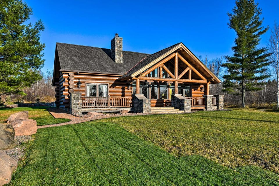 North Shore Cabin w/ Fire Pit By Gooseberry Falls! Cabin in Wisconsin
