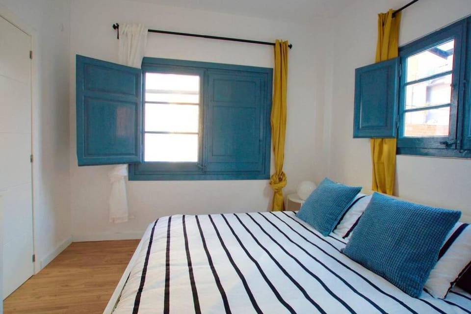 LOVELY FLAT FIRA MWC Apartment in L'Hospitalet de Llobregat