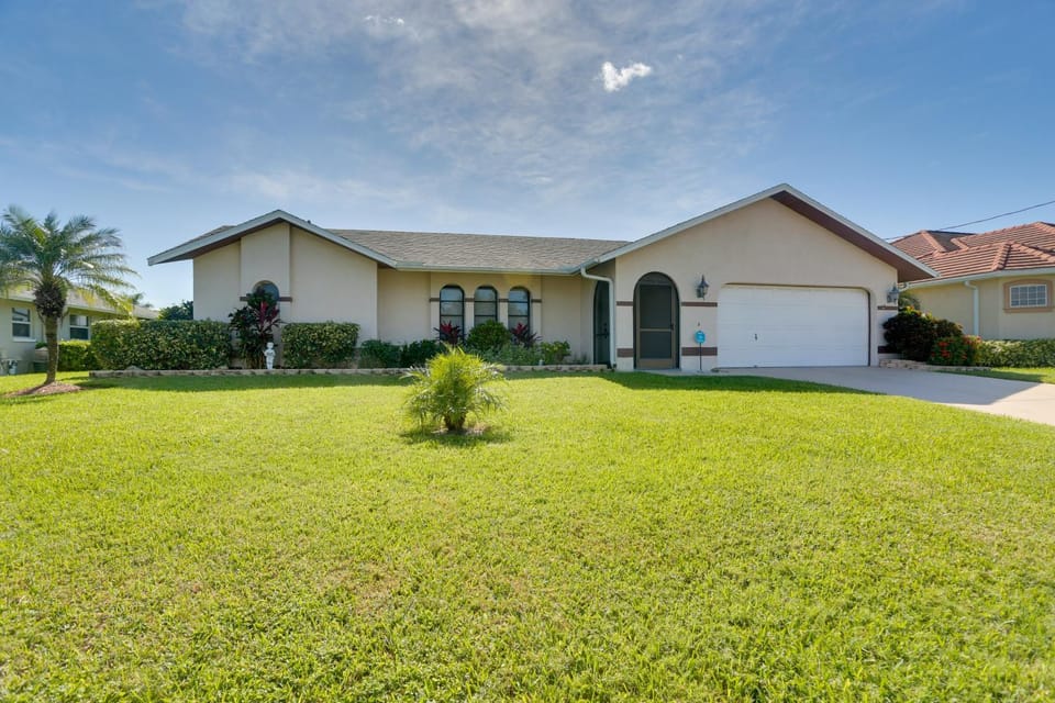 Canal-Front Retreat w/ Dock in Cape Coral! House in Cape Coral