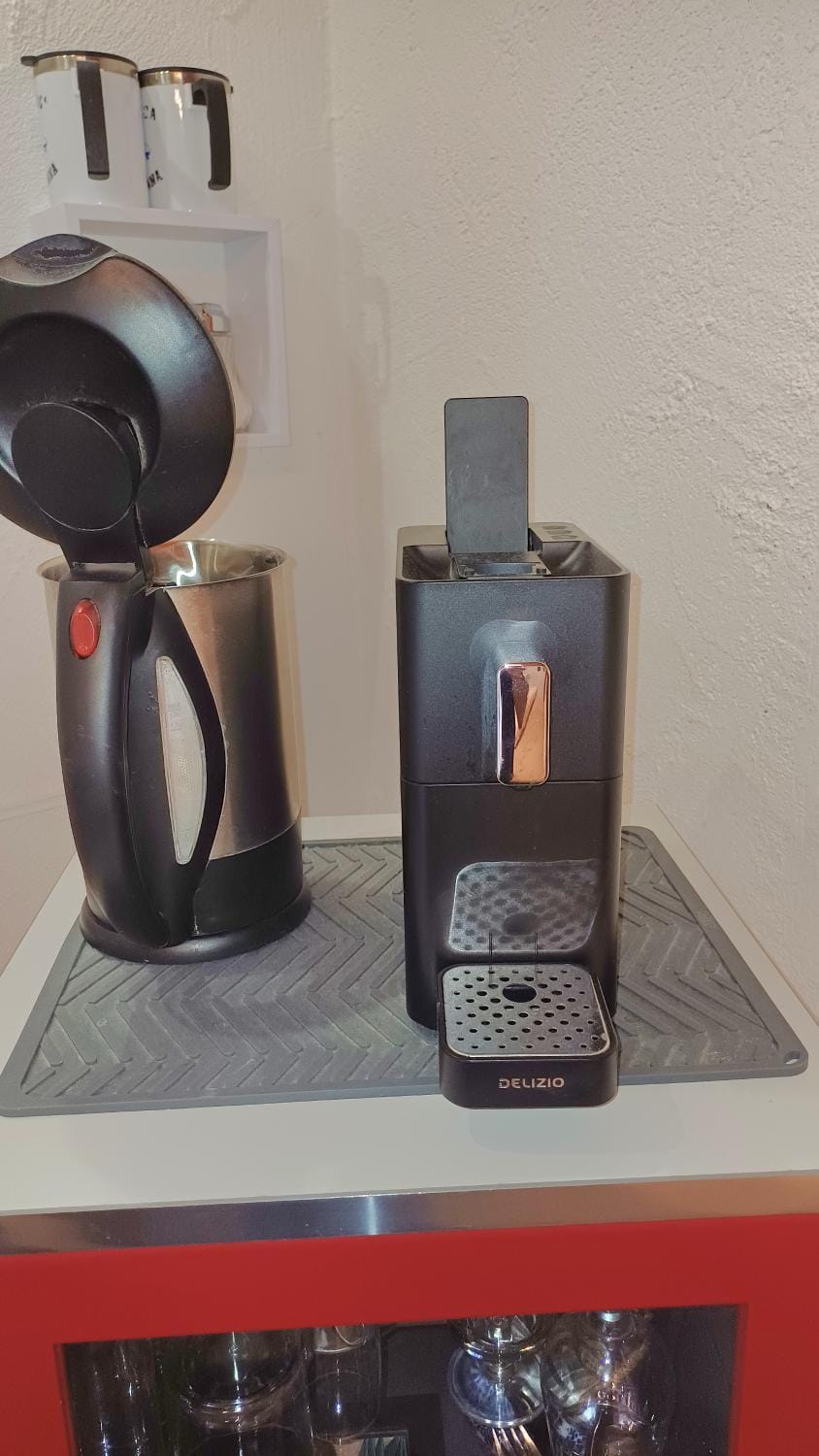 Coffee/tea facilities, Kitchen or kitchenette