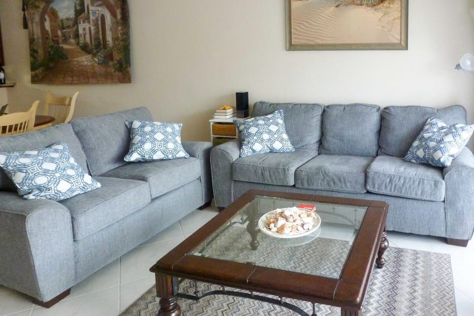 Snowbird's Escape: 6 Mi to Beach & Old Naples! House in Collier County
