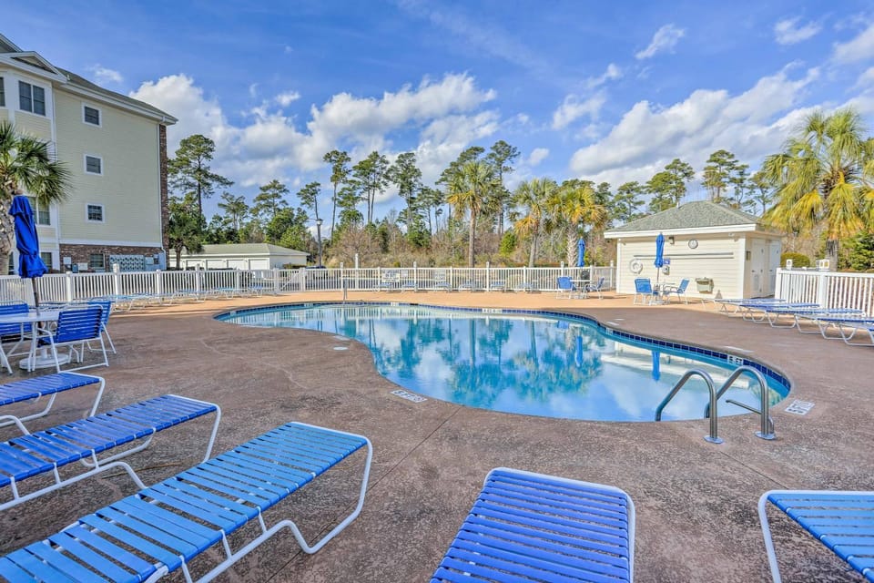 3 Mi to Ocean: Resort Condo in Myrtle Beach! House in Myrtle Beach