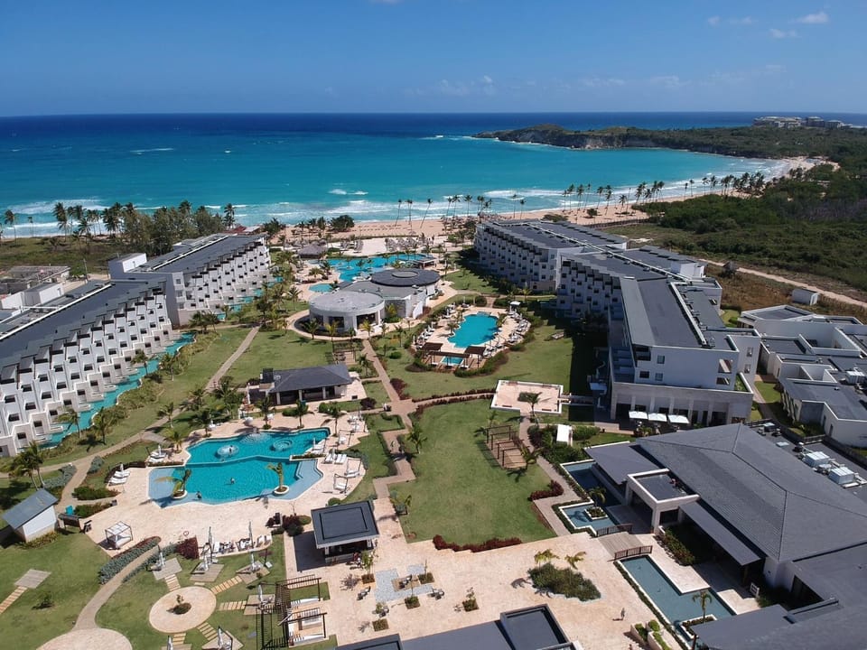 Bird's eye view, Garden, Beach, Swimming pool