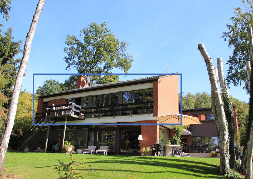 Garden, Garden view, Location