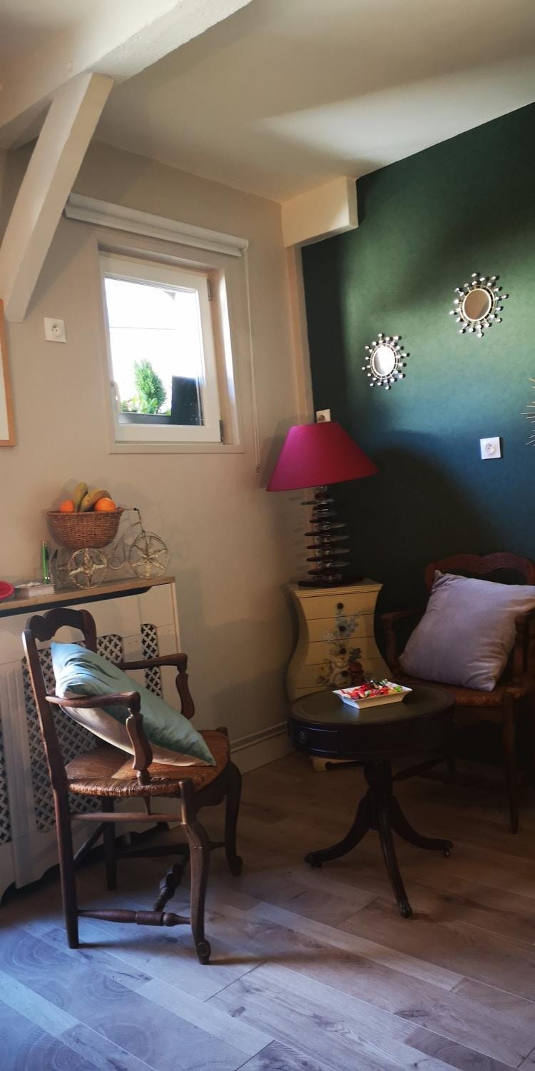 Seating area
