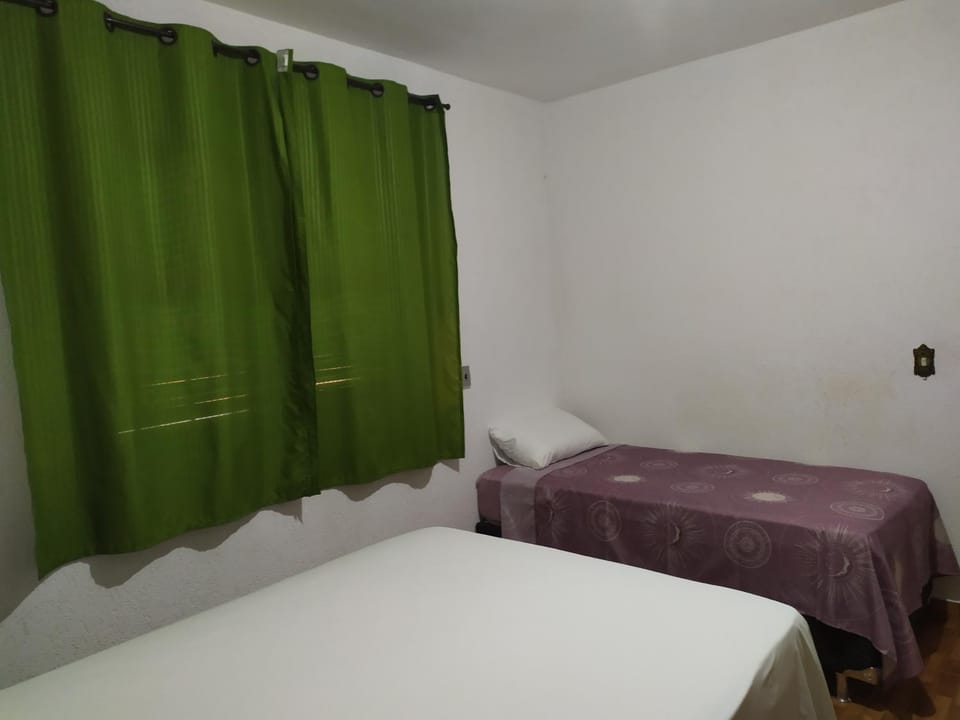 Flat aconchegante com banheiro privativo, ambiente inteiro Vacation rental in State of São Paulo